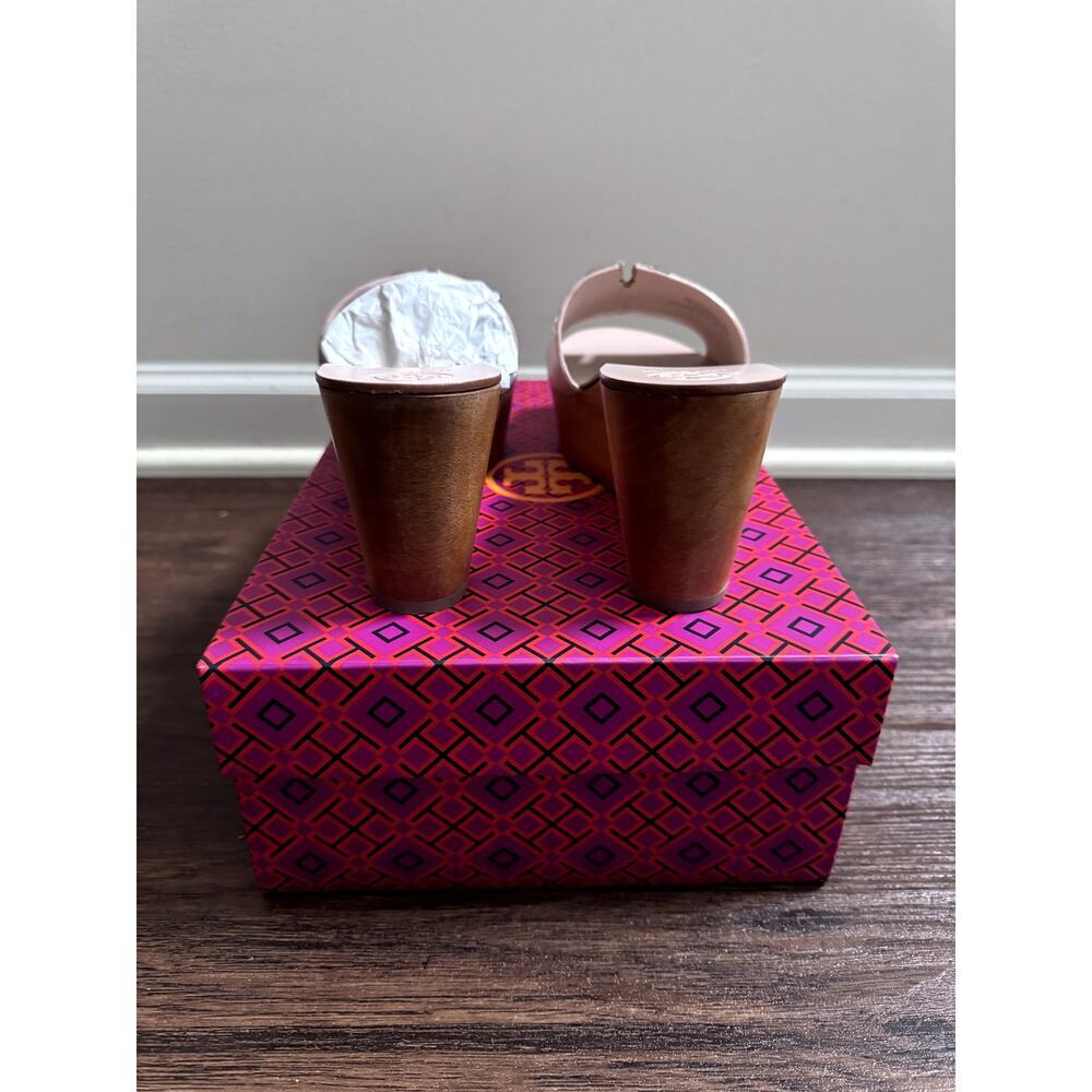 Tory Burch Pastel Pink Leather Upper/Lining and Wood Bottom Platforms - Picture 7 of 7